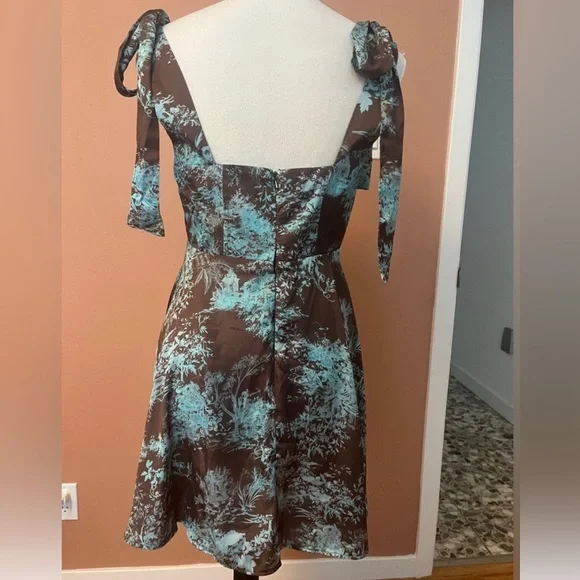 ASOS DESIGN satin skater mini dress - Picture 6 of 8